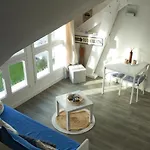 Château Vue Piscine * Le Croisic