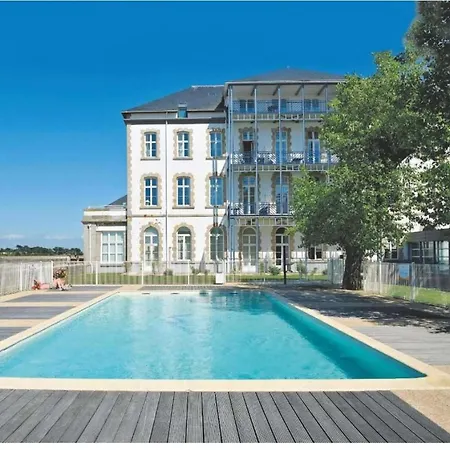 Face Saint Goustan Piscine
