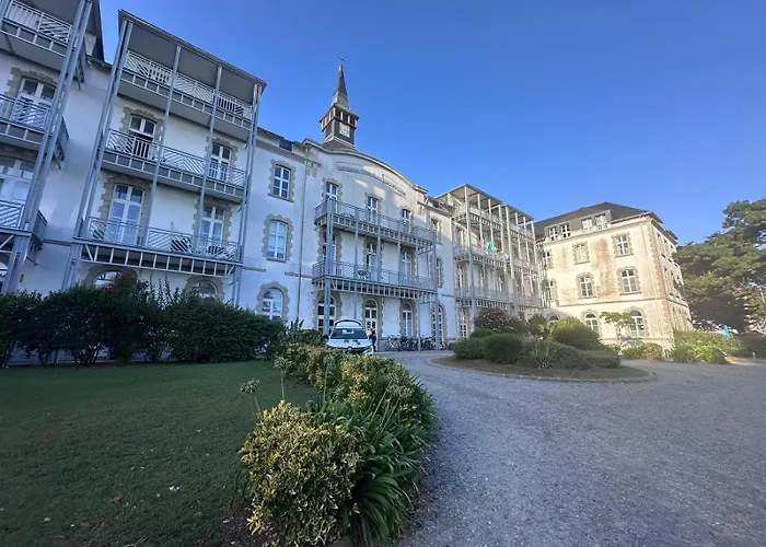 Château Vue Piscine *